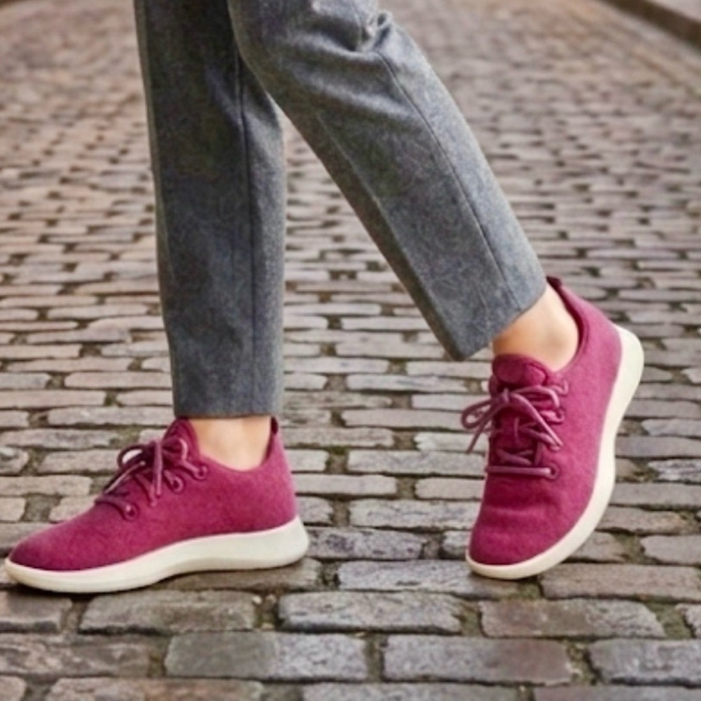 Allbirds - women's Wool Runner lace up sneakers Orchard merino wool shoes size 6